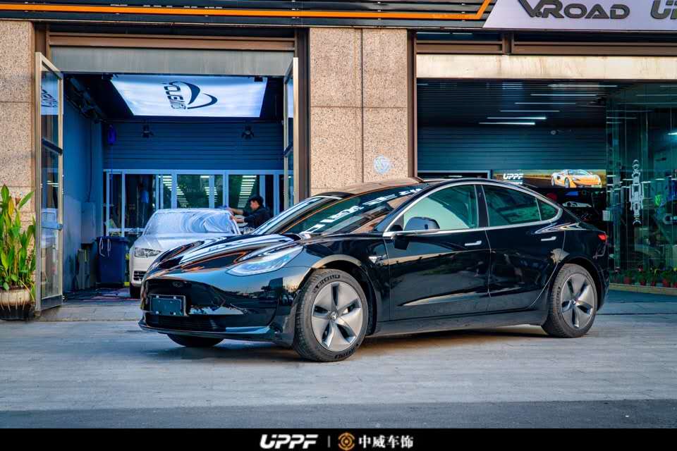 深圳汽車(chē)貼膜|隱形車(chē)衣選擇的四大要素_UPPF隱形車(chē)衣官網(wǎng)